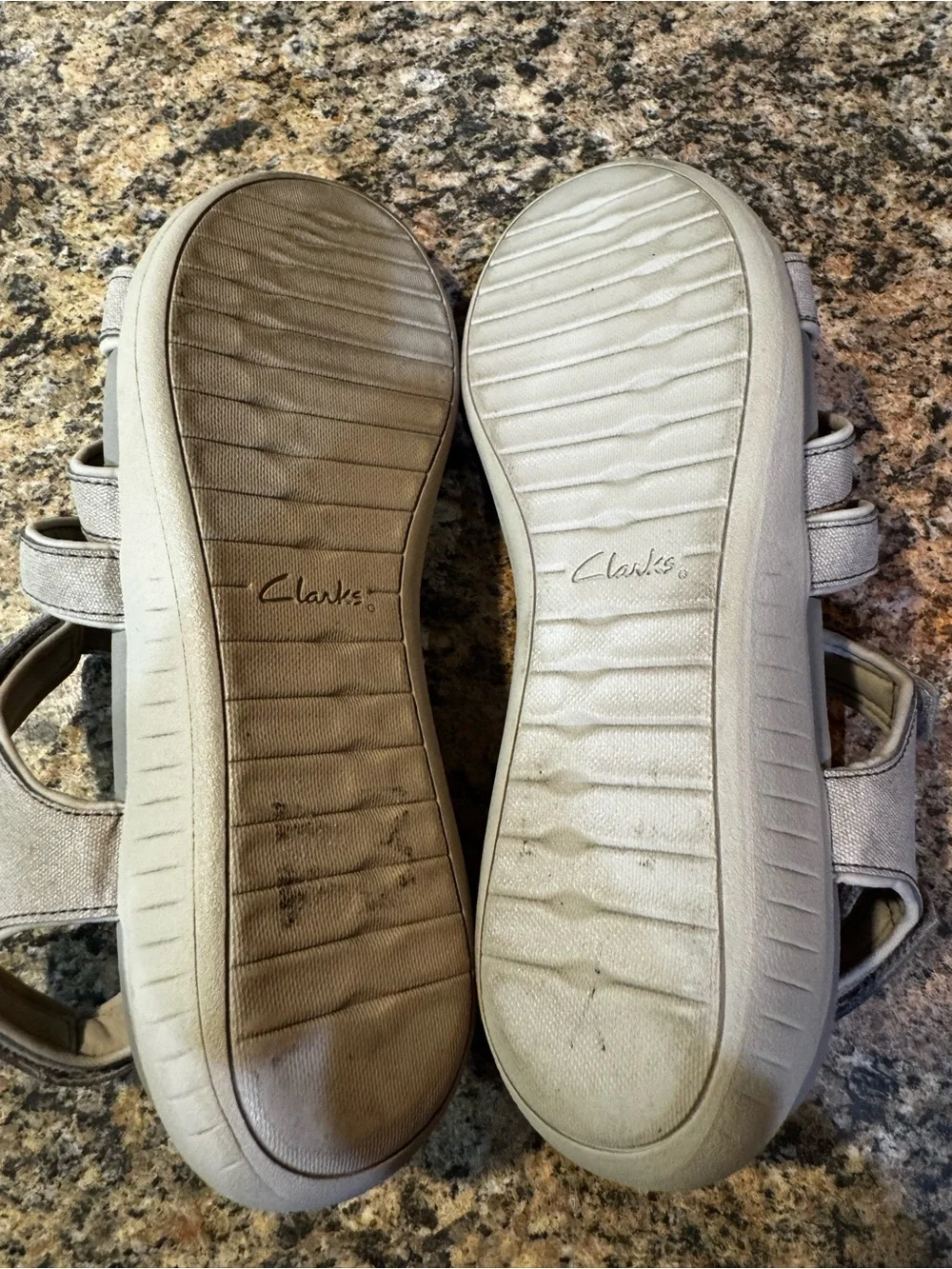 Clarks Cloundsteppers Sandals Women’s Size 11 Comfort Shoes Glide Hi Ella Strap